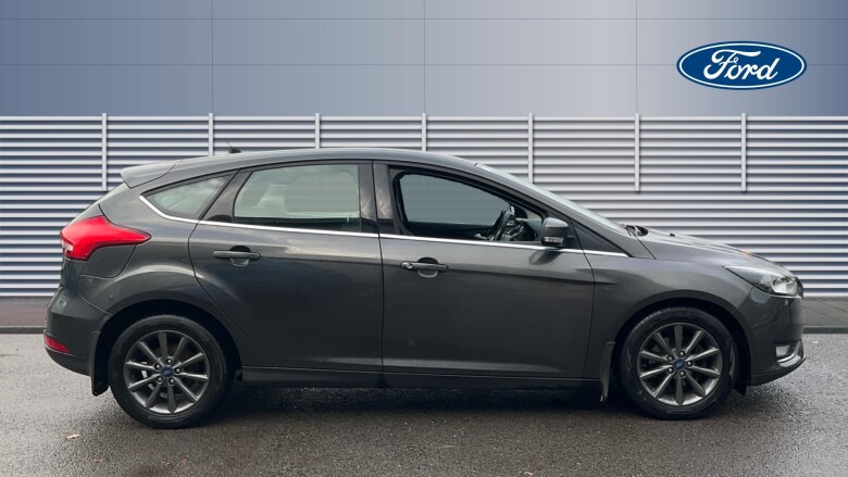 Ford Focus 1.0 EcoBoost 125 Titanium 5dr Petrol Hatchback